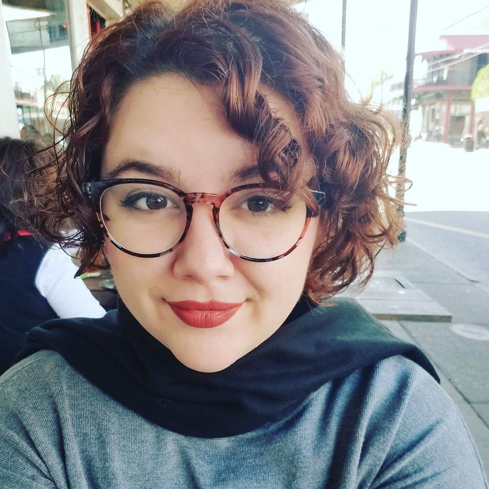 Meet your Posher, Demi